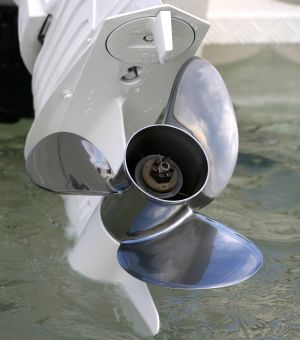 The T-Curve Revolution Bluewater Travel LT Spin 703 matched up with a Saragosa SW 5000 spinning reel proved the ideal set up for casting lures to medium-sized pelagics such as this Kimberley queenfish.